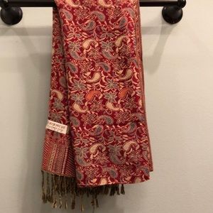 Cashmere scarf New w/o tags